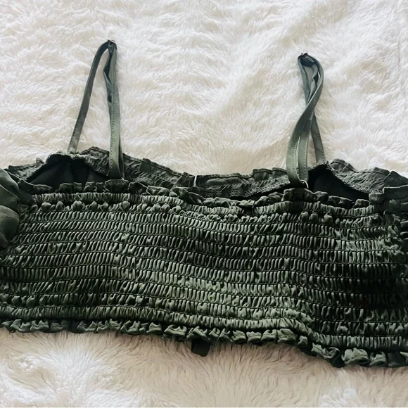 Forever 21- Cropped top and pants set - Picture 2 of 2